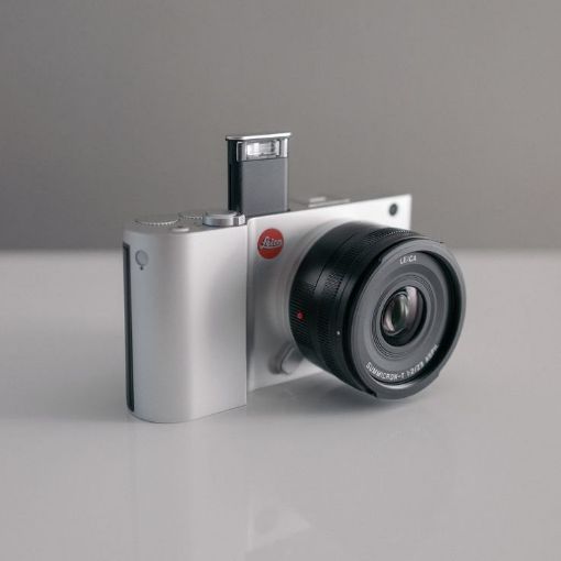 תמונה של Leica T Mirrorless Digital Camera